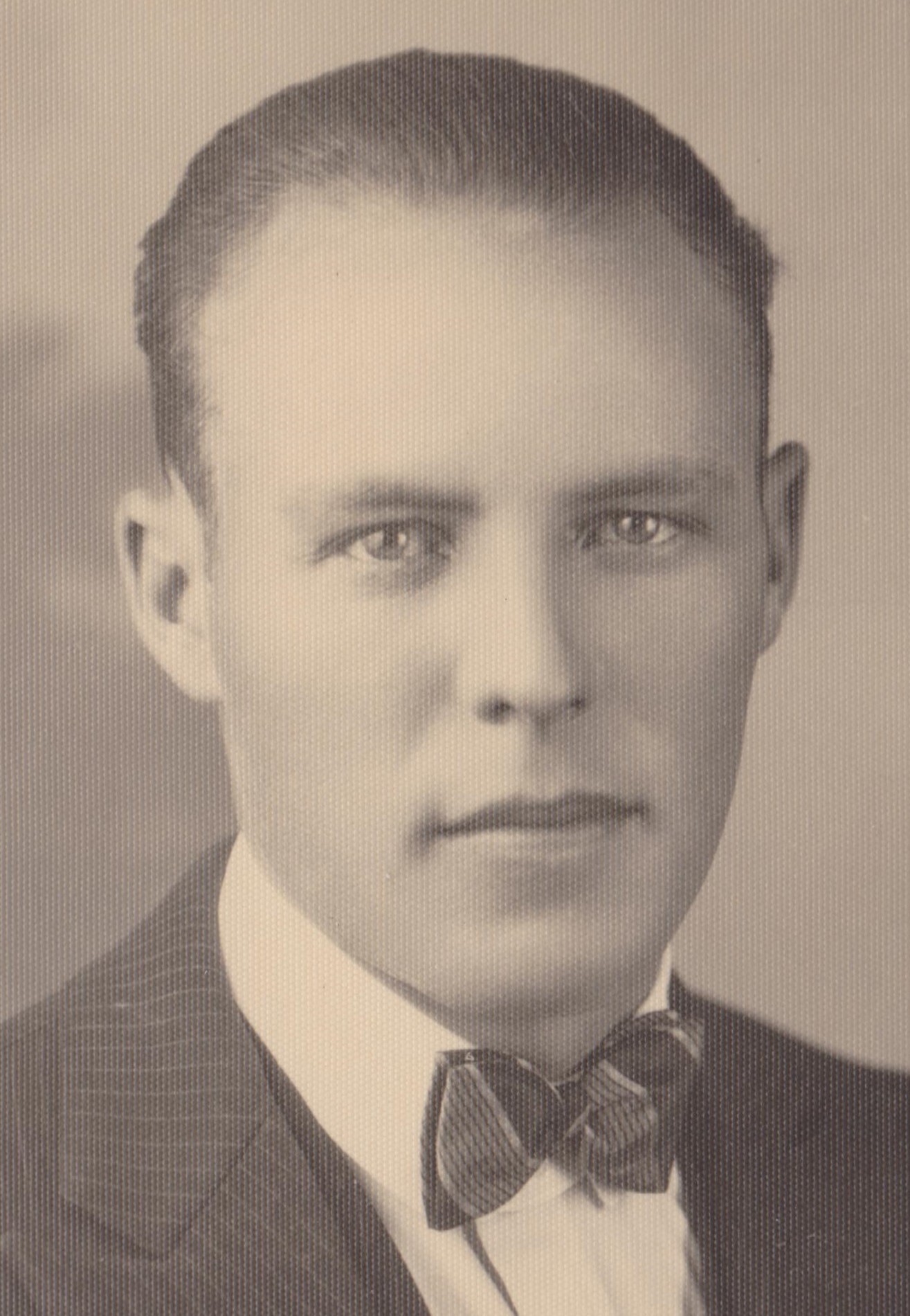 Austin Earl Hollingsworth (1901 - 1991) Profile